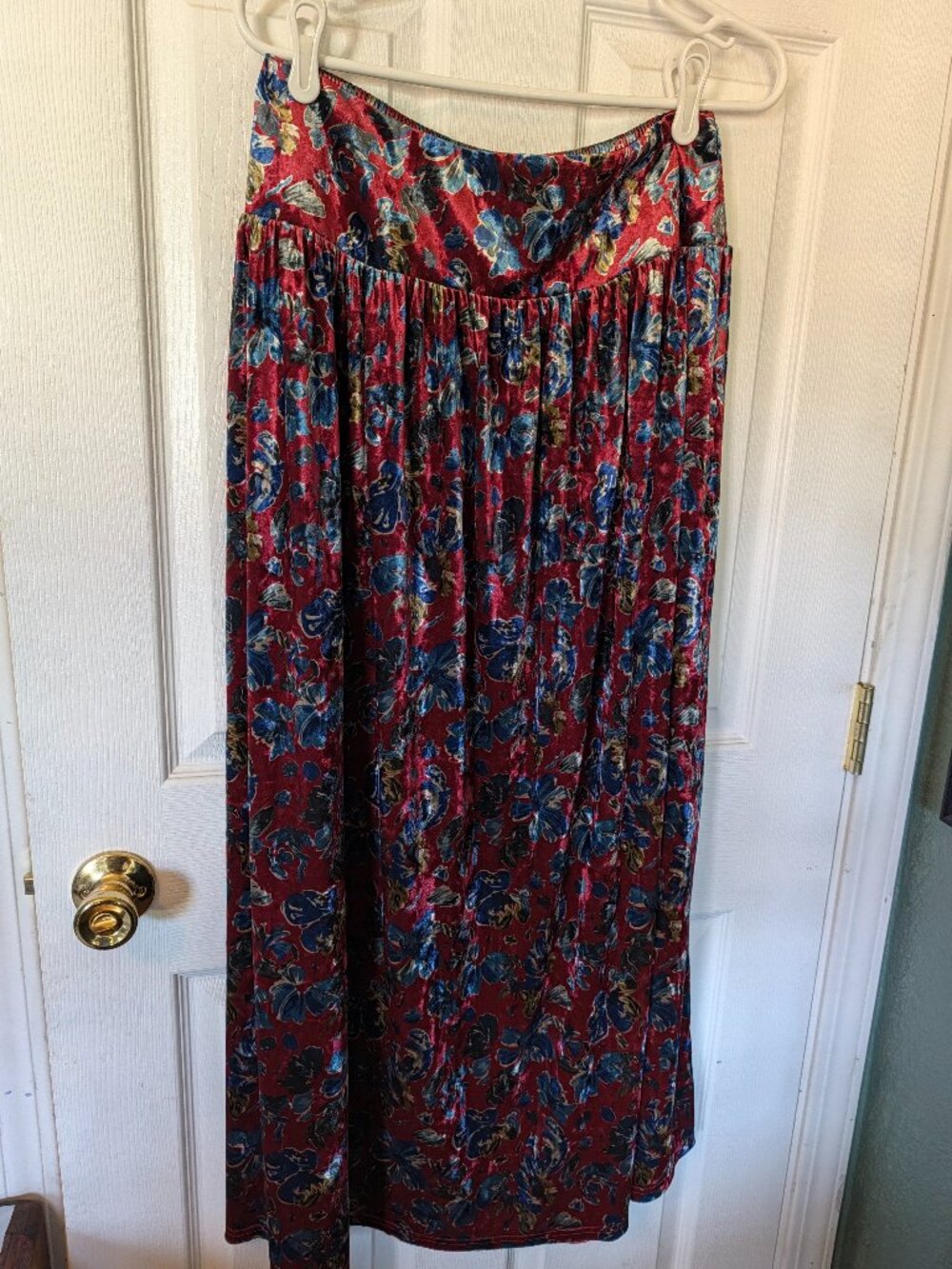 Size Large Natural Life Velour High-waisted Skirt